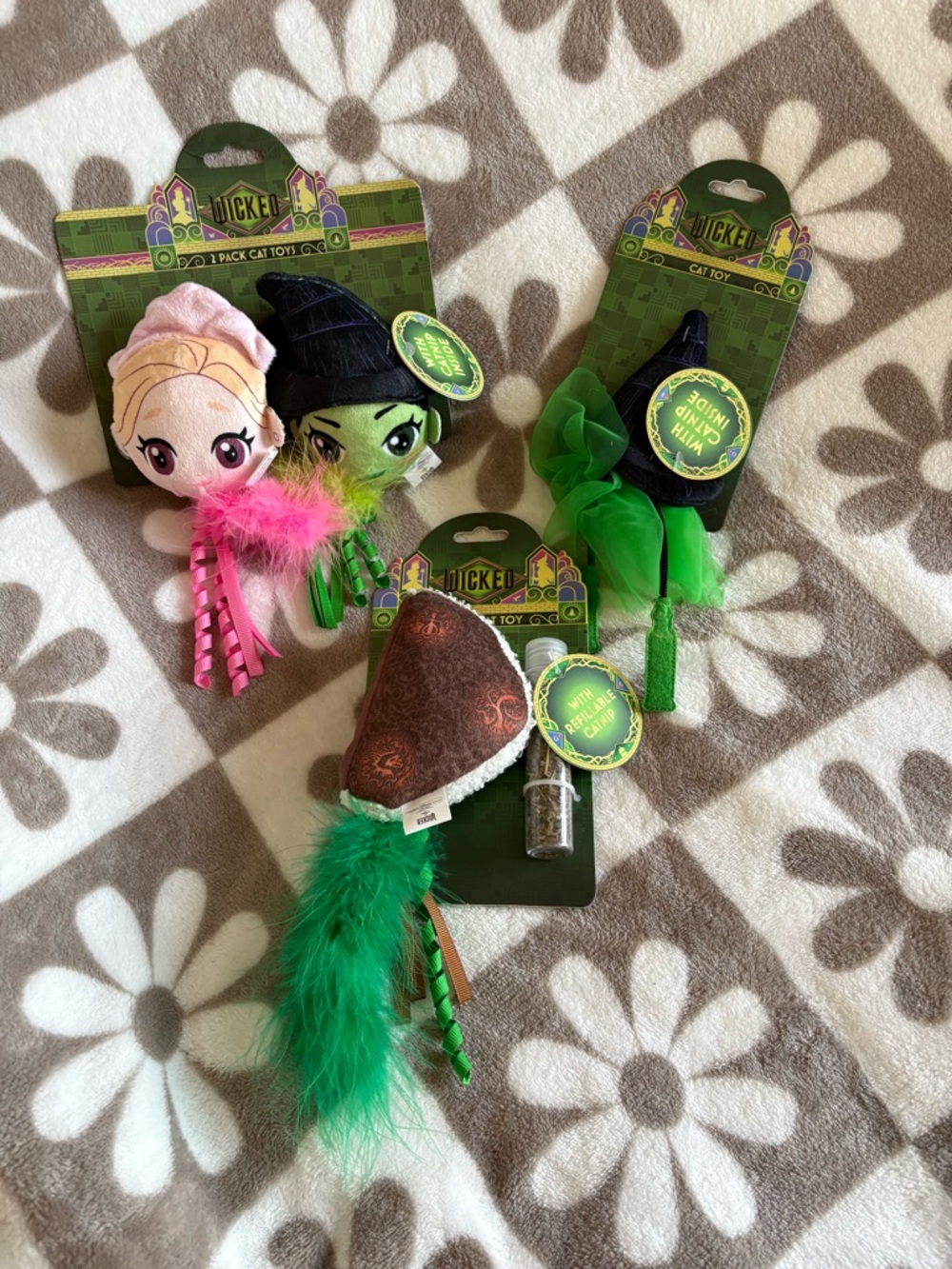 Wicked Cat Toy Bundle Green, Pink, Black, Brown